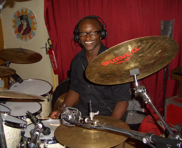  Roger "Kemp" Biwandu